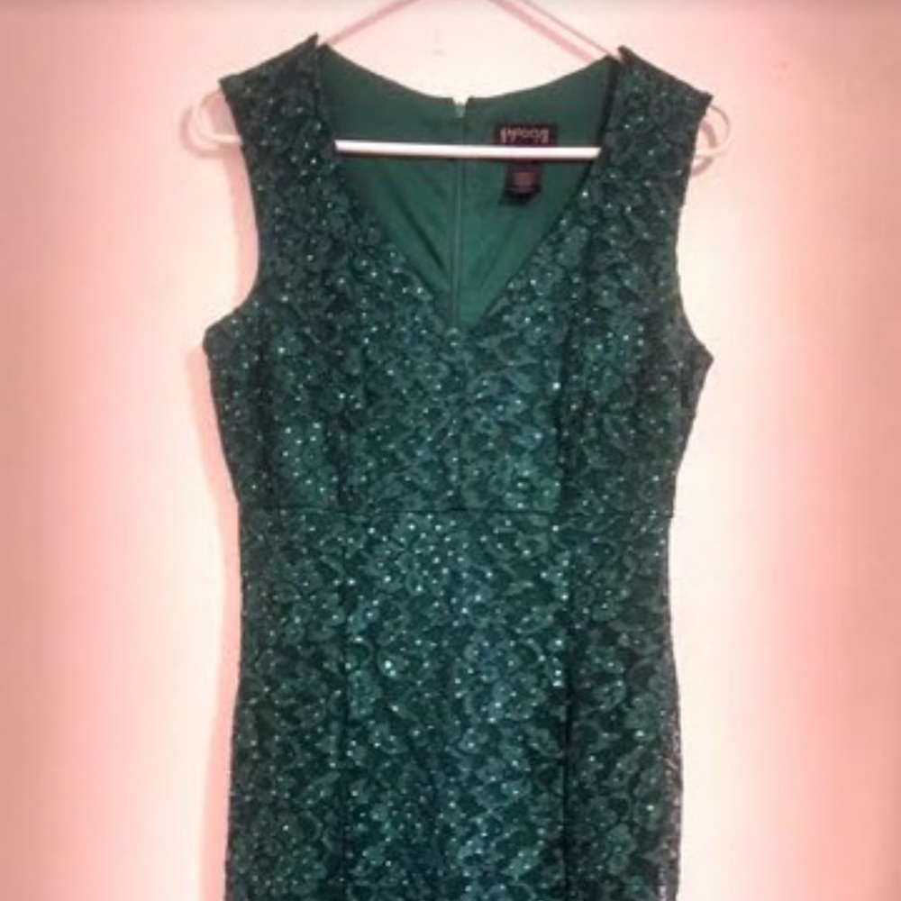 ENFOCUS STUDIO Emerald Green Long Gown